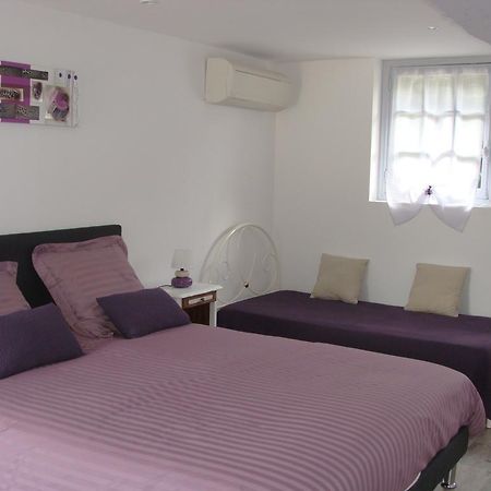 Le Vieux Castel Bed & Breakfast Goustranville Екстериор снимка